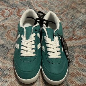 Madden NYC Green and White Women’s Sneakers Size 7.5
